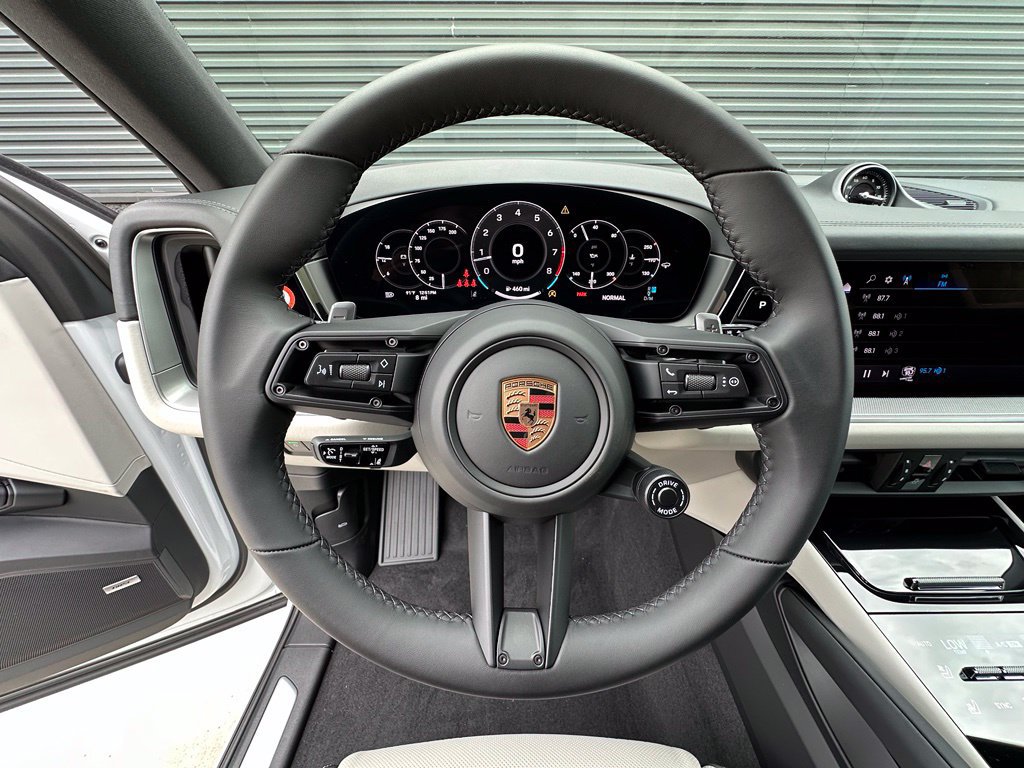 Used 2026 Porsche Cayenne S AWD/4WD image 25