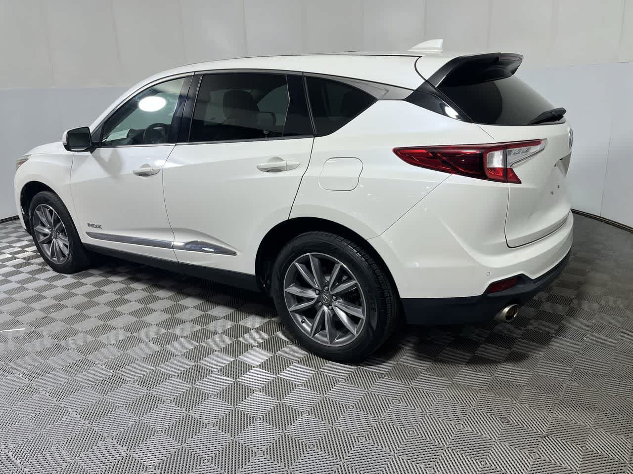 Used 2019 Acura RDX w/ Technology Package AWD/4WD image 6