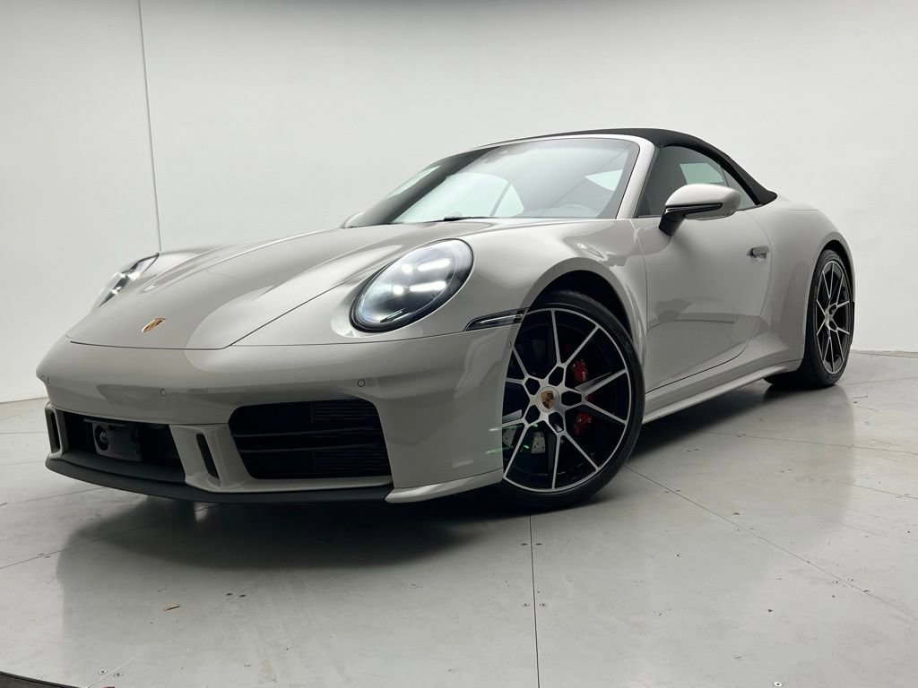 Certified 2025 Porsche 911 Carrera RWD image 27