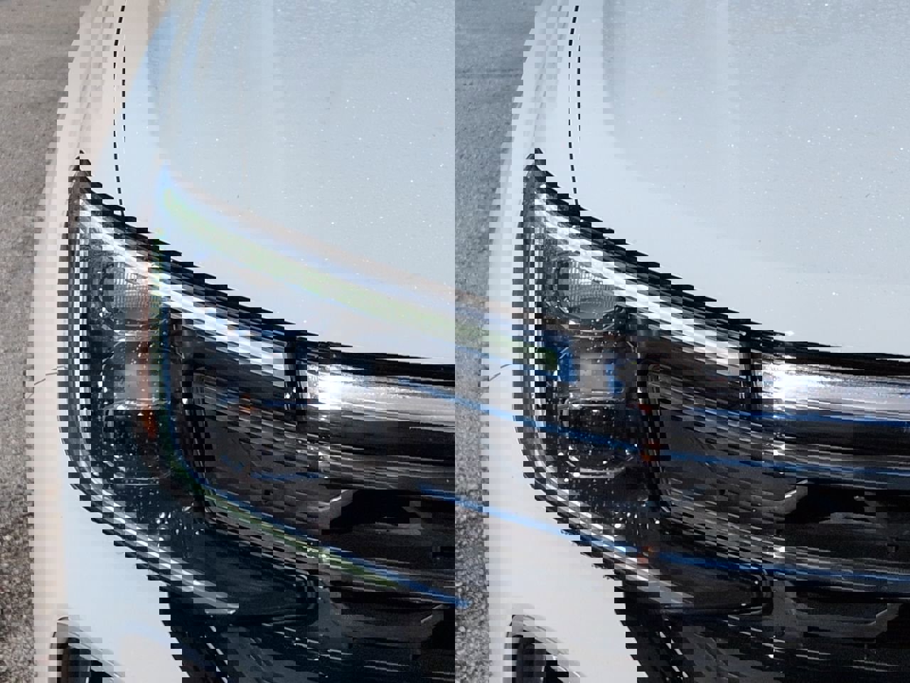 Used 2024 Volkswagen Atlas Peak Edition SE image 9