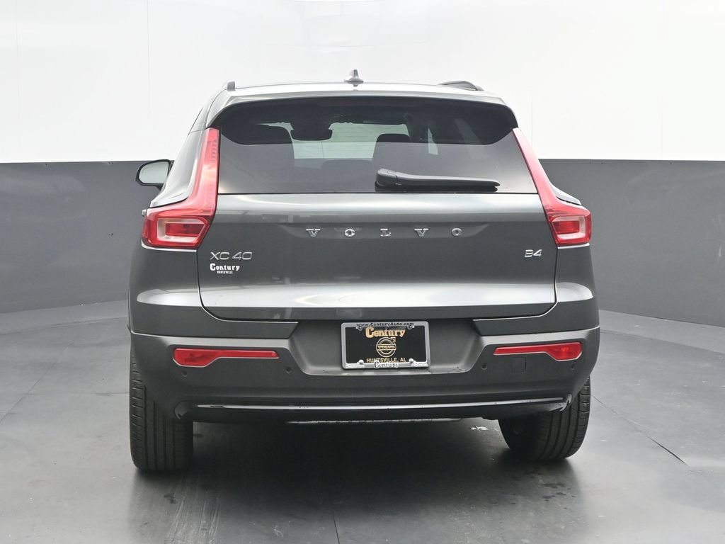 New 2026 Volvo XC40 B4 Core w/ Protection Package Premier FWD image 6