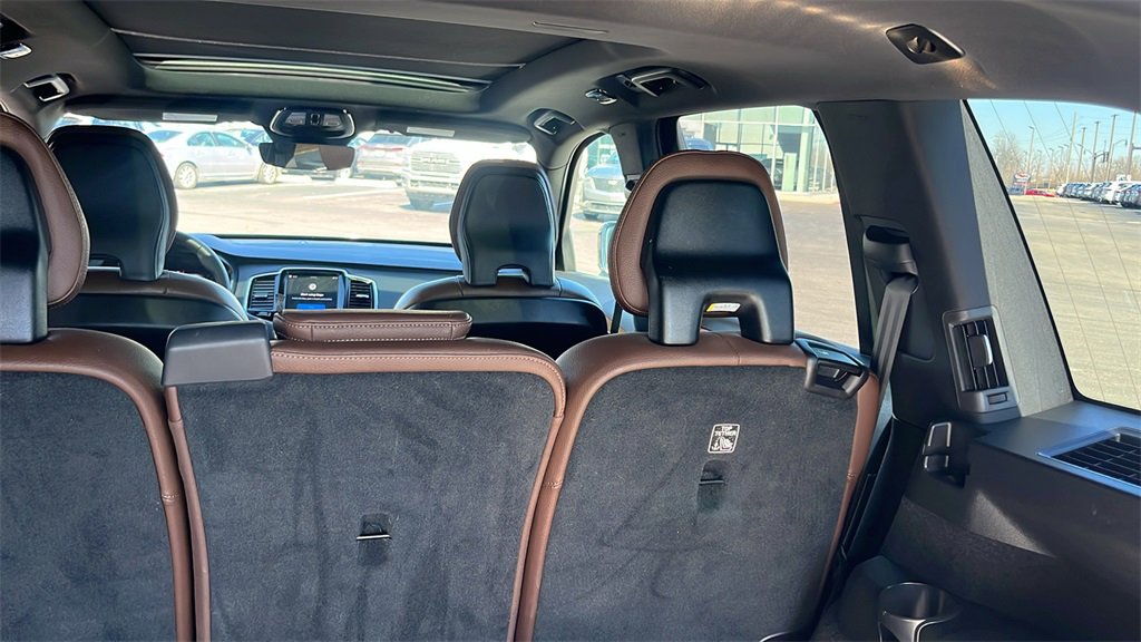 Certified 2023 Volvo XC90 B5 Plus w/ Protection Package image 43