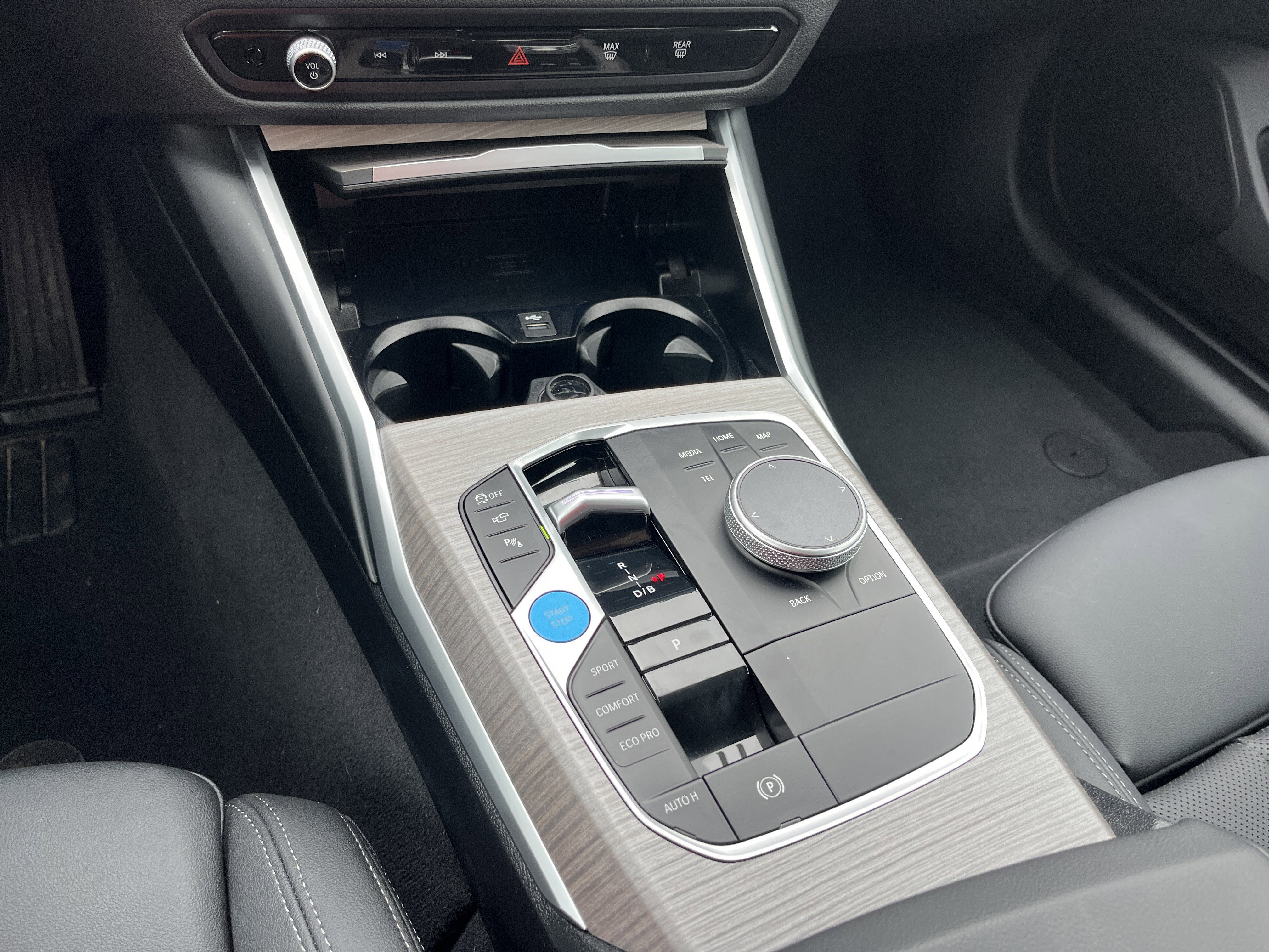 Used 2025 BMW i4 xDrive40i image 12