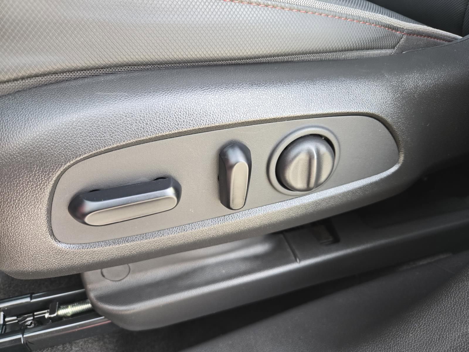 Used 2022 Chevrolet TrailBlazer RS image 26