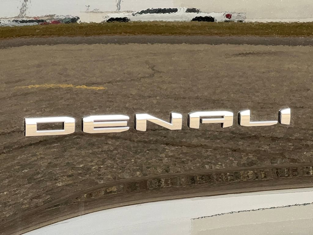 New 2026 GMC Terrain Denali w/ LPO, Floor Liner Package image 8