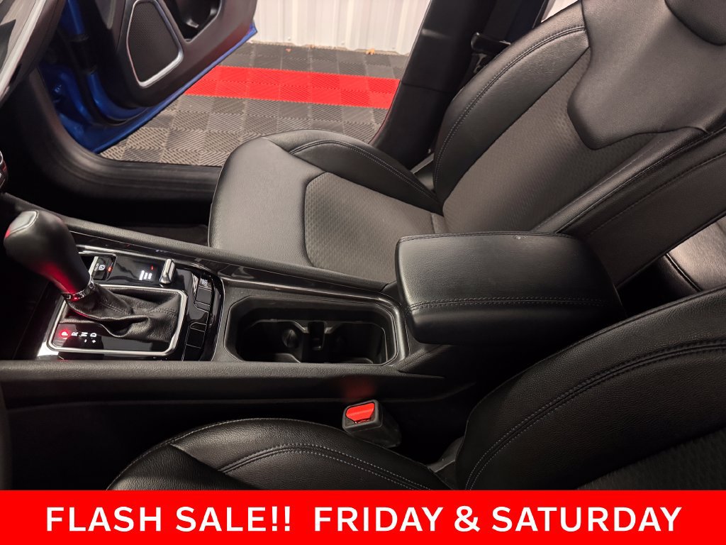Used 2024 Jeep Compass Latitude AWD/4WD image 33