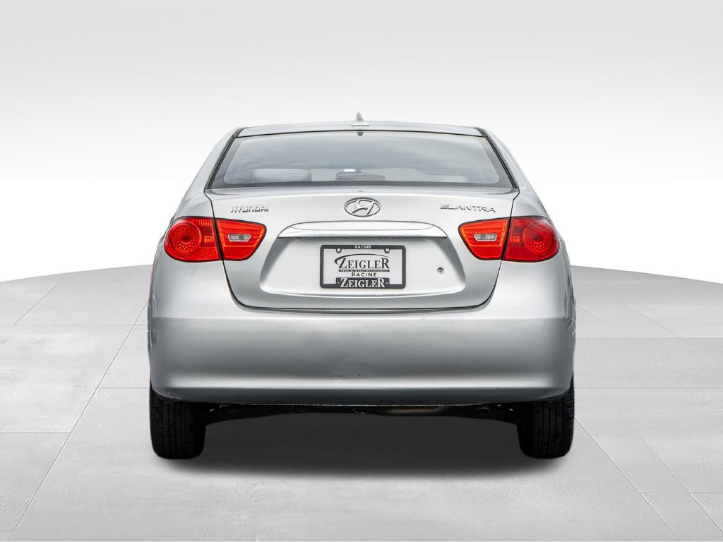 Used 2010 Hyundai Elantra GLS FWD image 6