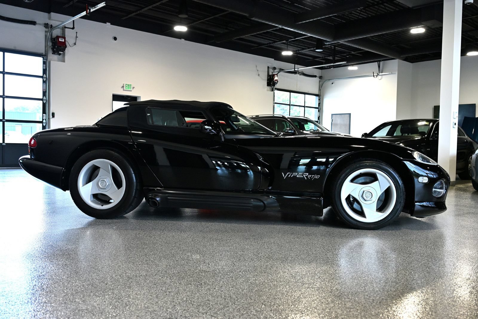 Used 1994 Dodge Viper RT/10 RWD image 5