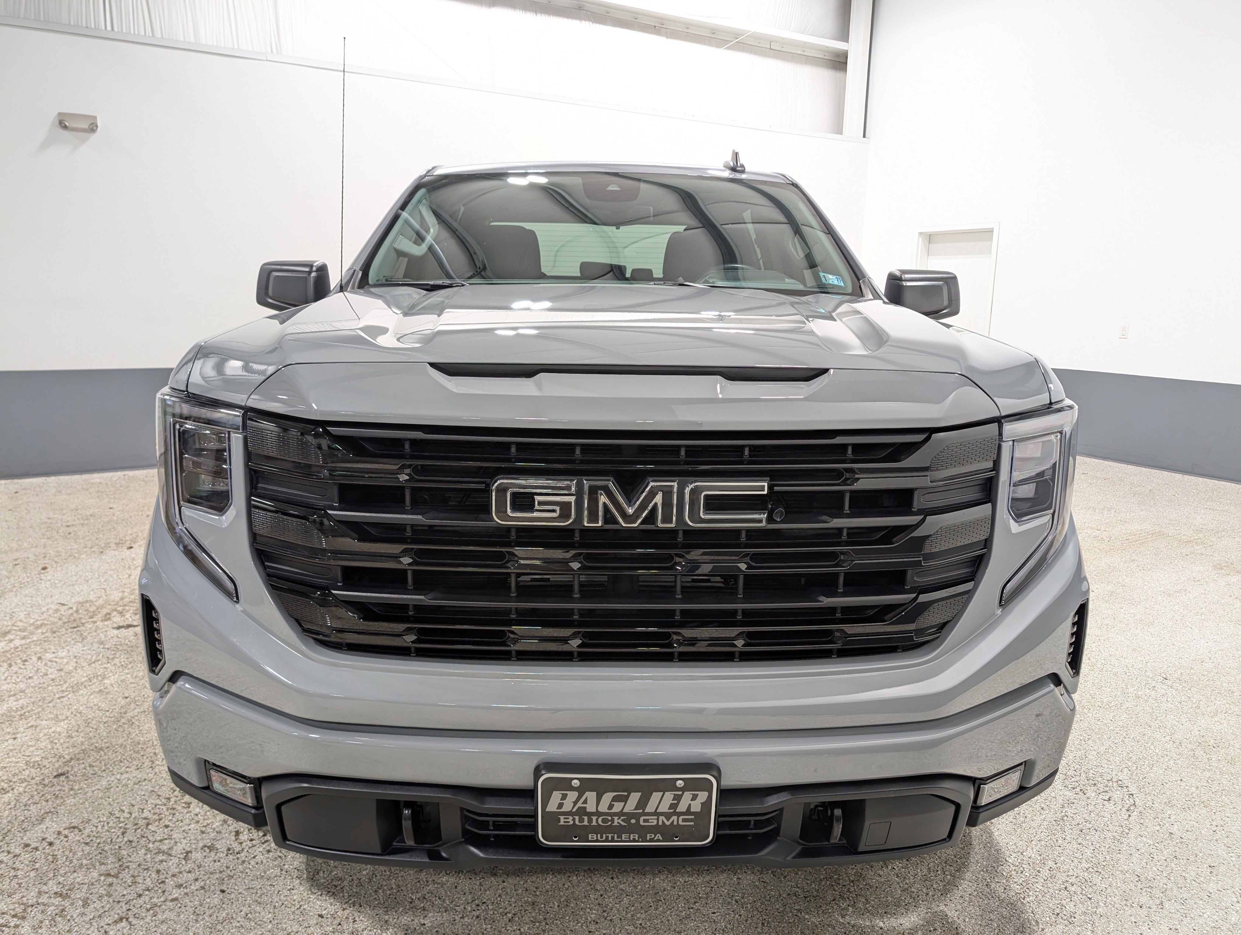 Used 2024 GMC Sierra 1500 Elevation image 8