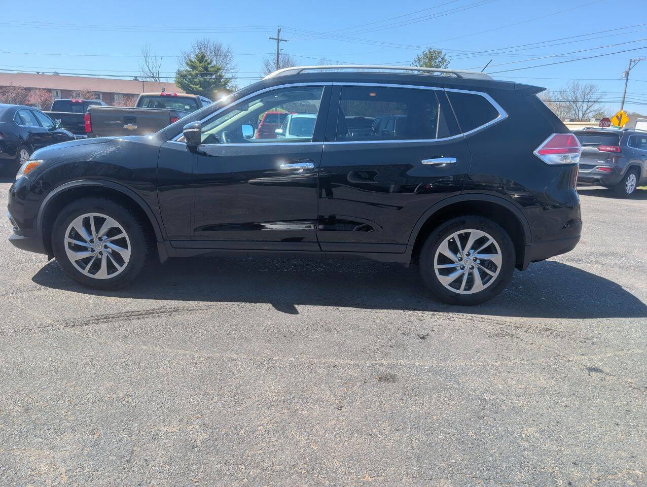 Used 2015 Nissan Rogue SL w/ SL Premium Package AWD/4WD image 6