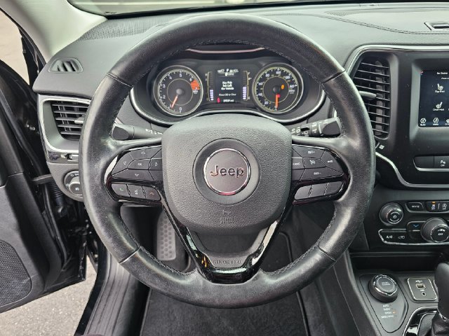 Used 2021 Jeep Cherokee Latitude Plus AWD/4WD image 27