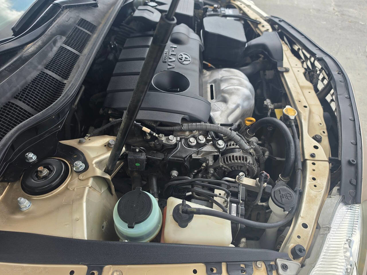 Used 2010 Toyota Camry LE image 44