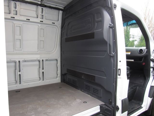 Used 2025 Mercedes-Benz Sprinter 2500 image 18