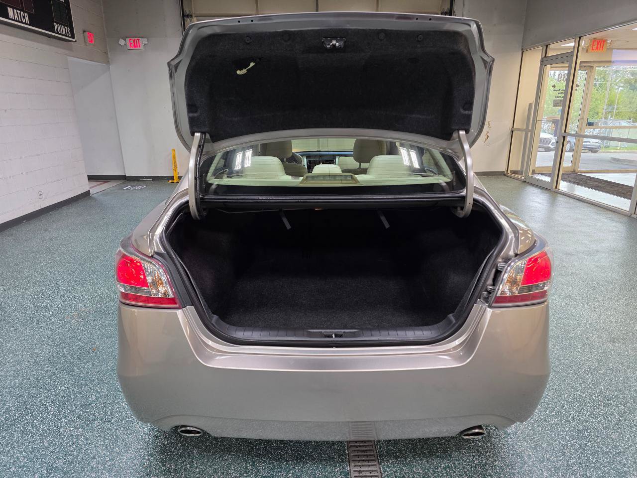 Used 2014 Nissan Altima 2.5 SV w/ Convenience Package FWD image 21