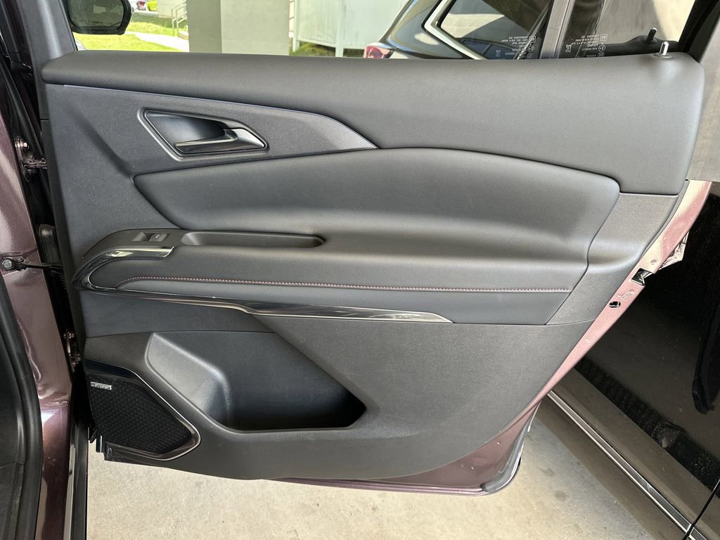 Certified 2024 Chevrolet Traverse RS image 37