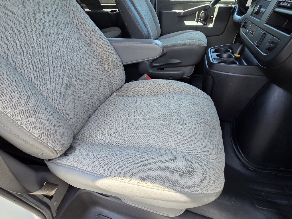 Used 2022 Chevrolet Express 3500 LS image 10