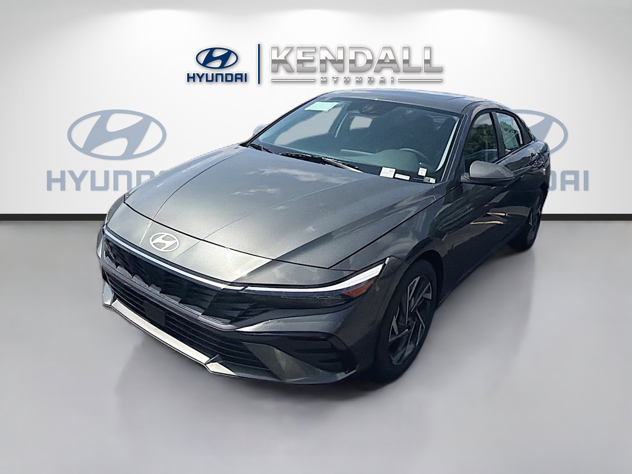 New 2026 Hyundai Elantra Limited FWD image 3