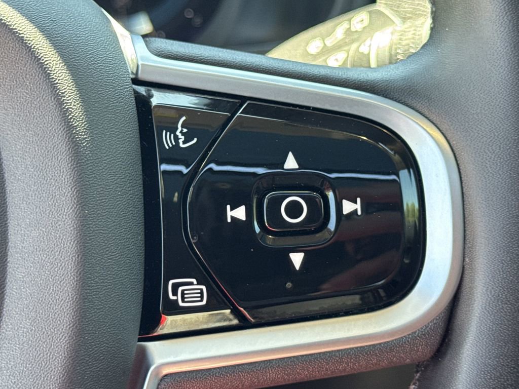 Used 2023 Volvo XC90 B5 Core w/ Climate Package AWD/4WD image 27