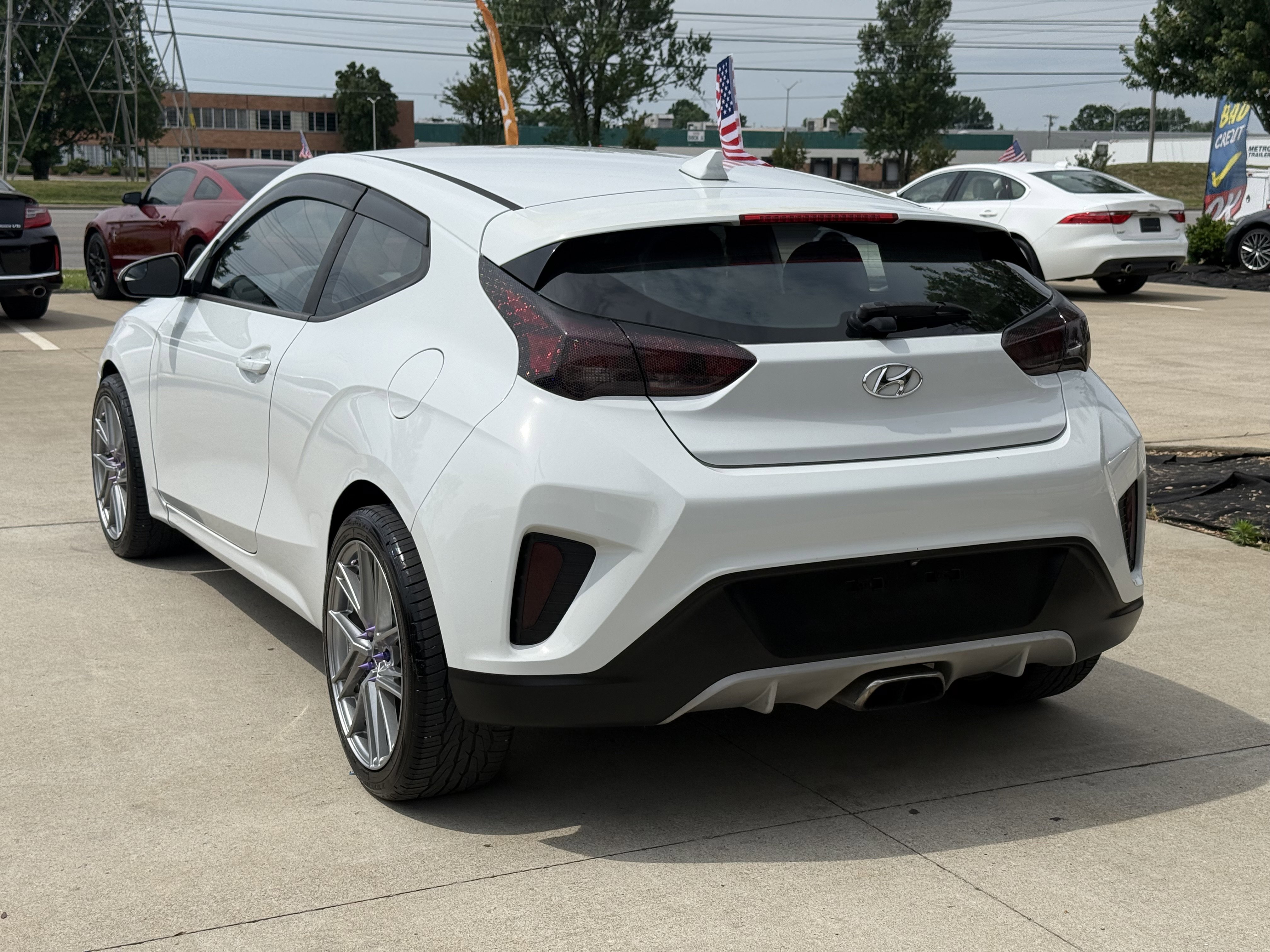 Used 2019 Hyundai Veloster 2.0 FWD image 5