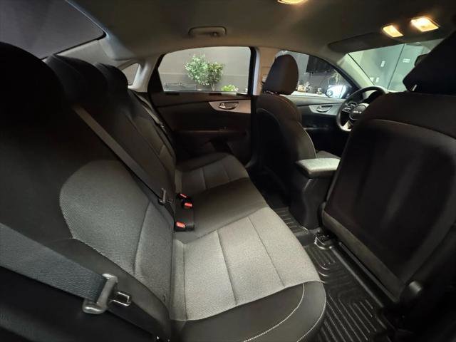 Used 2022 Kia Forte LXS image 11