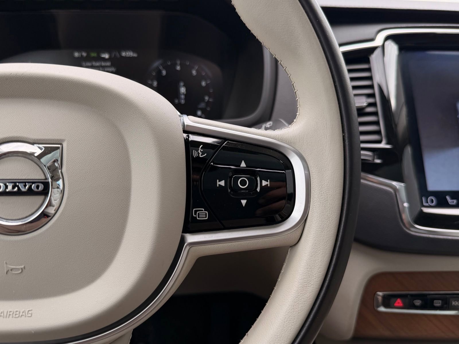 Used 2019 Volvo XC90 T6 Inscription w/ Advanced Package AWD/4WD image 38