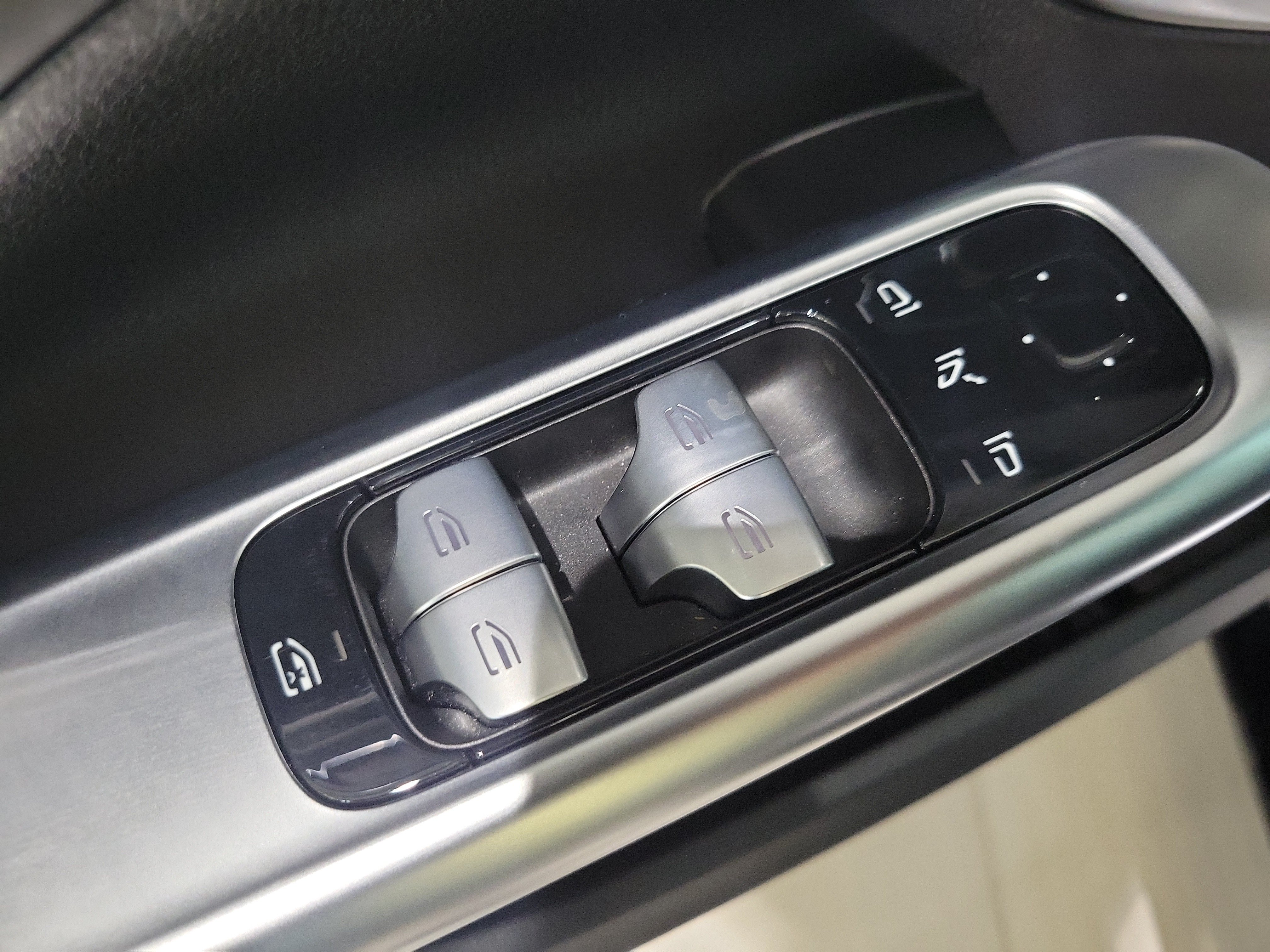 Used 2024 Mercedes-Benz C 63 AMG S image 12