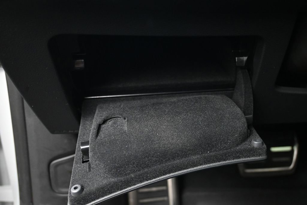 Used 2025 Audi RS 7 Performance w/ Matte Carbon Package AWD/4WD image 25