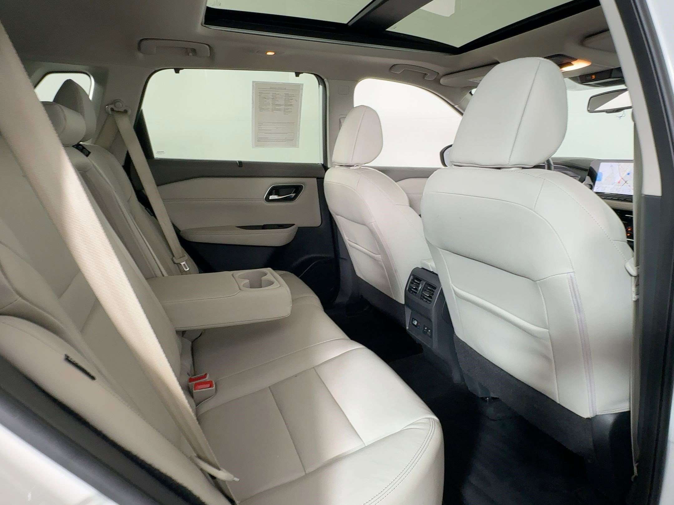 Used 2021 Nissan Rogue SL w/ Premium Package image 30