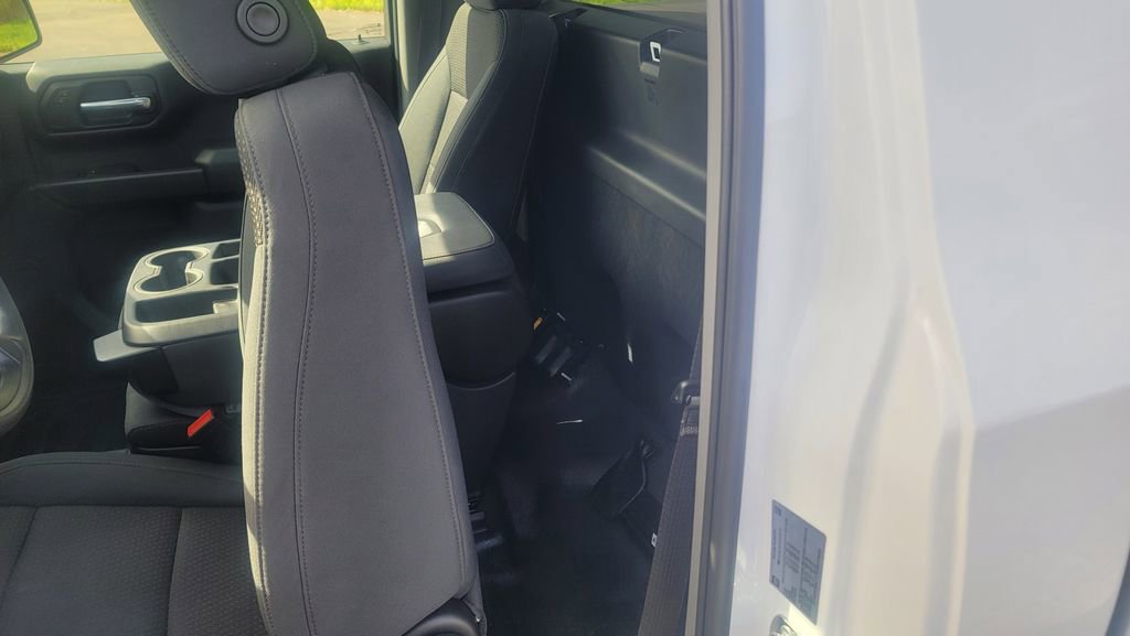 Used 2025 Chevrolet Silverado 1500 W/T w/ WT Value Package AWD/4WD image 26