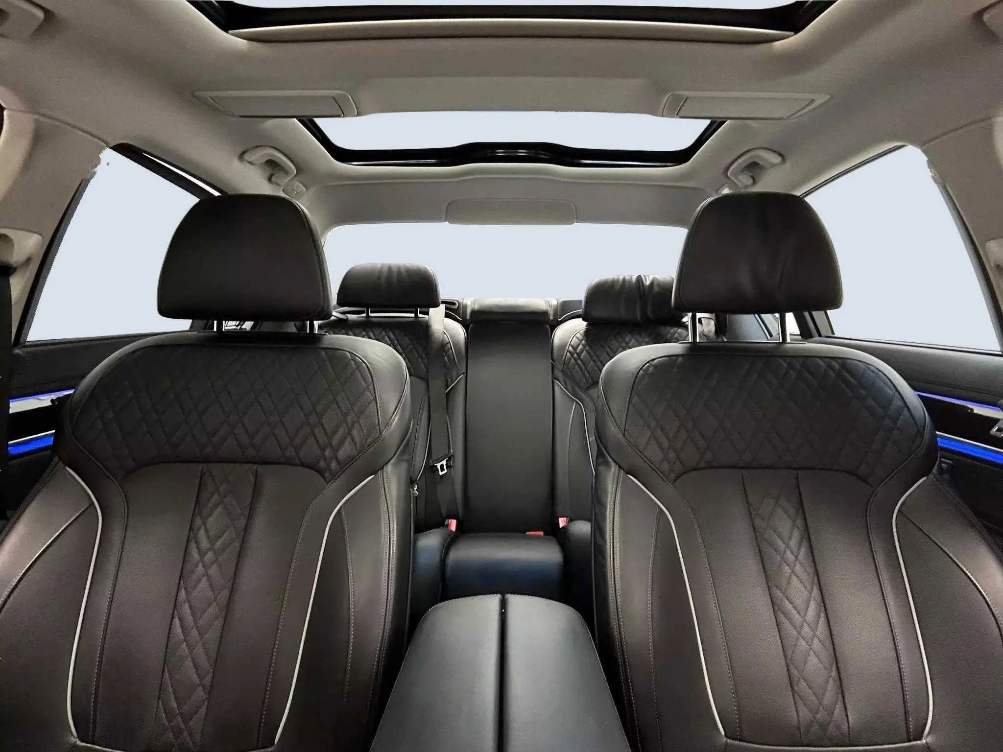 Used 2022 BMW 740i 740i Sedan 4D image 13