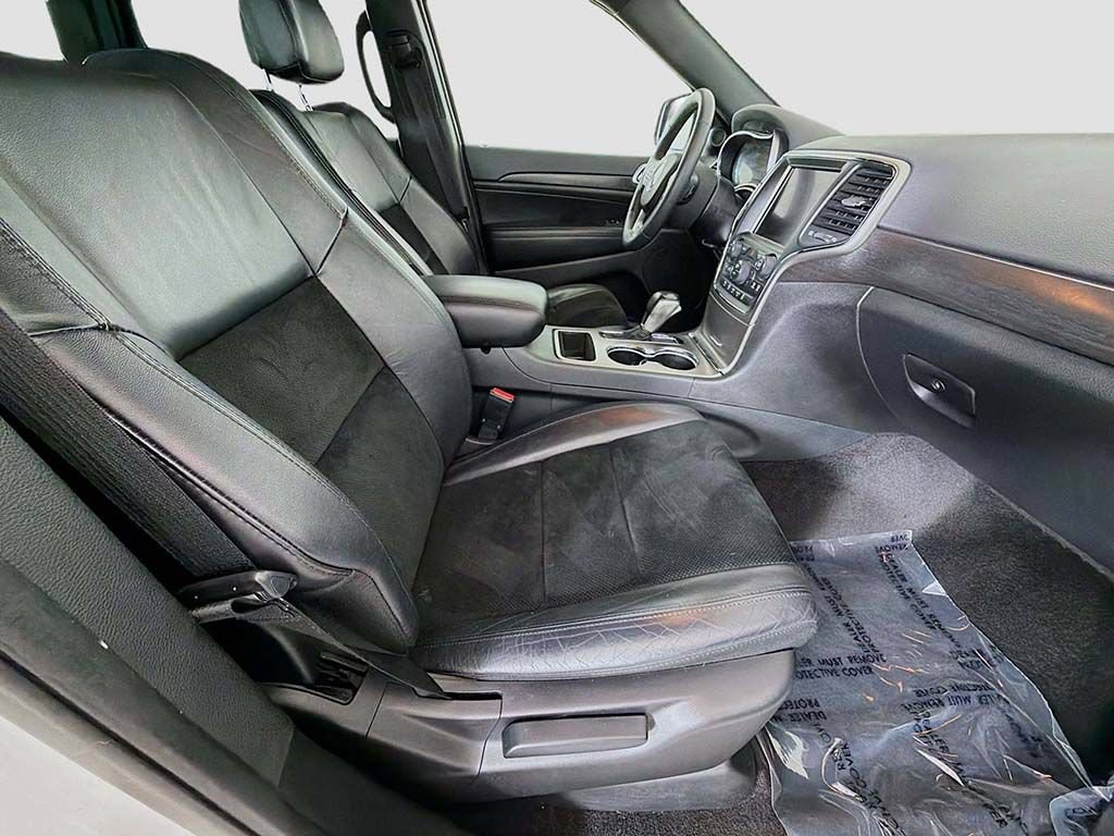 Used 2018 Jeep Grand Cherokee Altitude AWD/4WD image 21