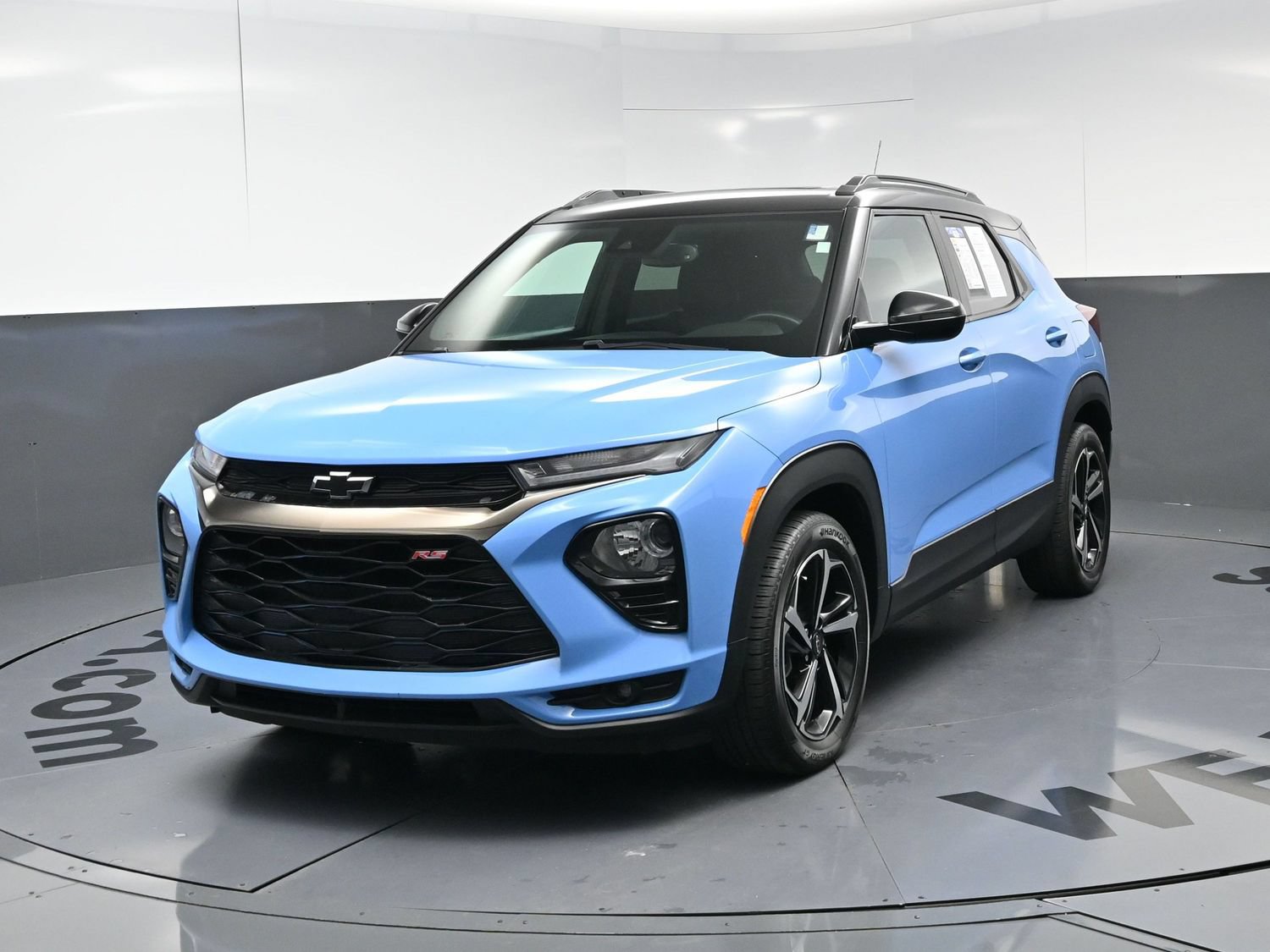 Used 2023 Chevrolet TrailBlazer RS w/ Sun and Liftgate Package FWD image 11