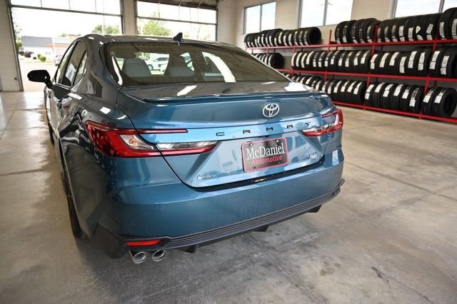 New 2026 Toyota Camry SE w/ Multimedia Upgrade Package FWD image 7