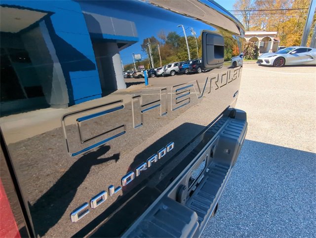 Certified 2022 Chevrolet Colorado ZR2 w/ ZR2 Midnight Special Edition image 29