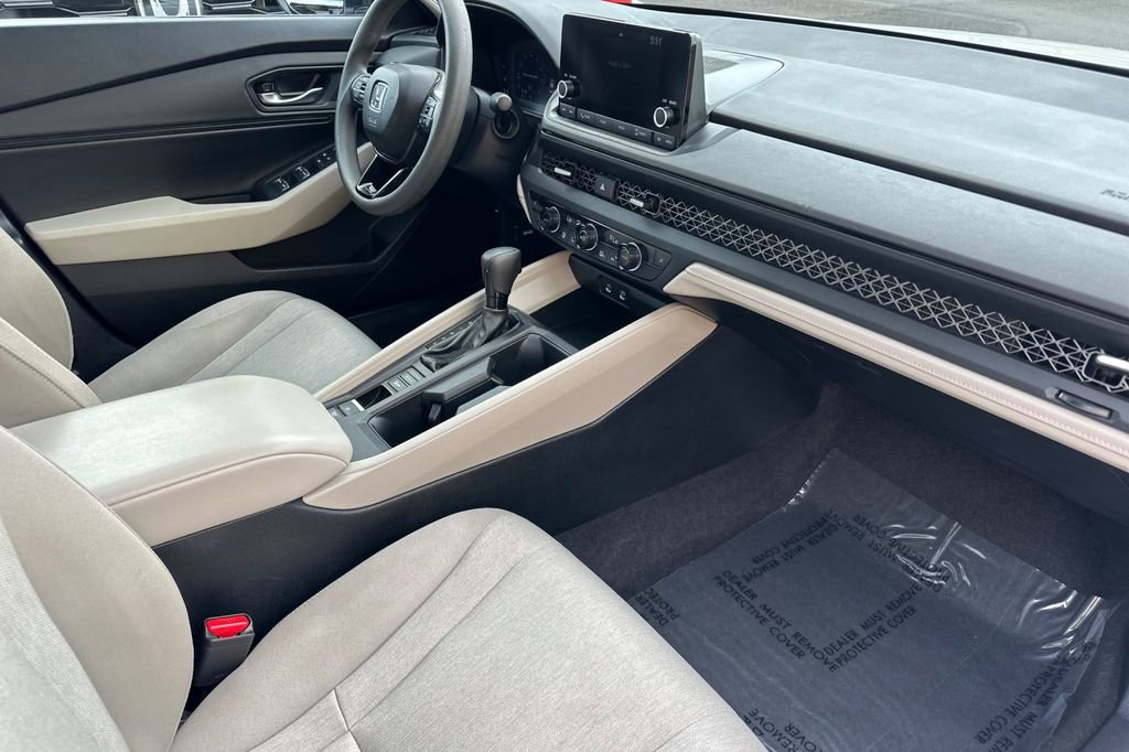 Used 2024 Honda Accord EX image 16