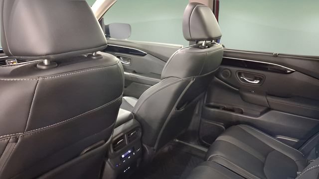 Used 2025 Honda Pilot Touring image 27