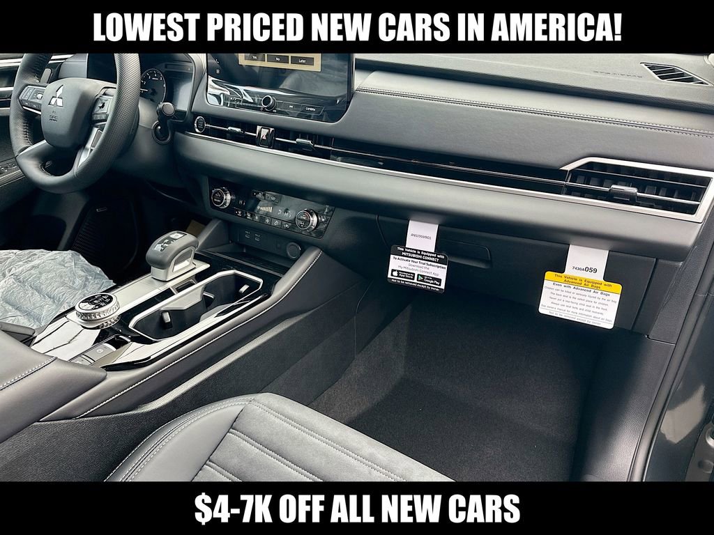 New 2026 Mitsubishi Outlander SE image 12