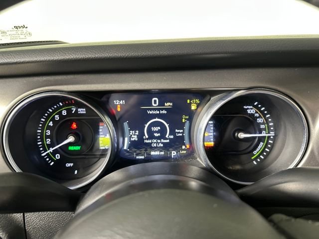 Used 2023 Jeep Wrangler Unlimited image 17