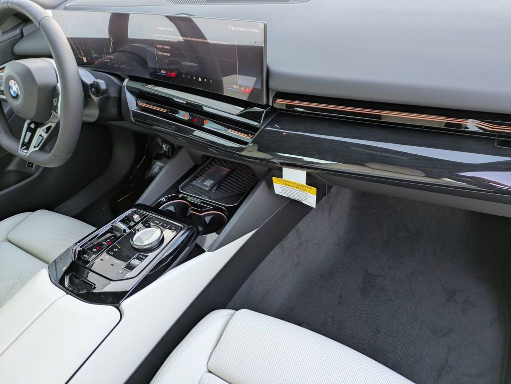 New 2026 BMW 530i xDrive w/ M Sport Package image 36