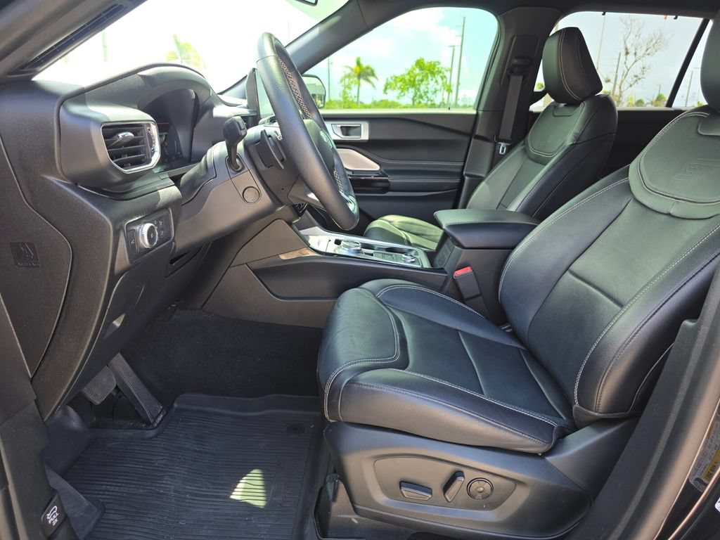 Used 2021 Ford Explorer ST w/ Equipment Group 401A AWD/4WD image 30