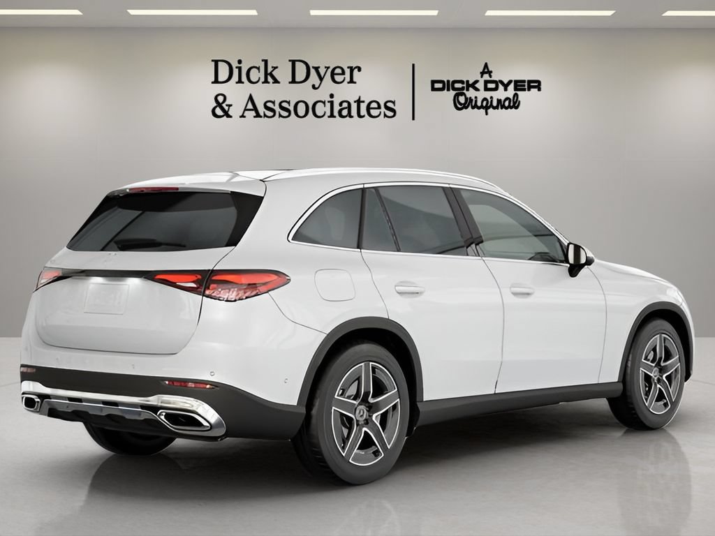 Used 2026 Mercedes-Benz GLC 300 image 16