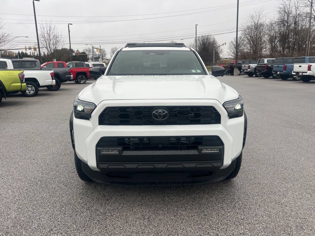 Used 2025 Toyota 4Runner TRD Off-Road Premium AWD/4WD image 2
