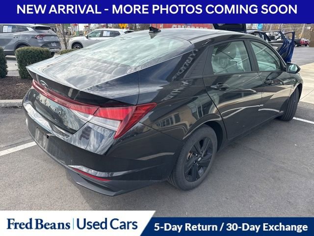 Used 2023 Hyundai Elantra SEL image 3
