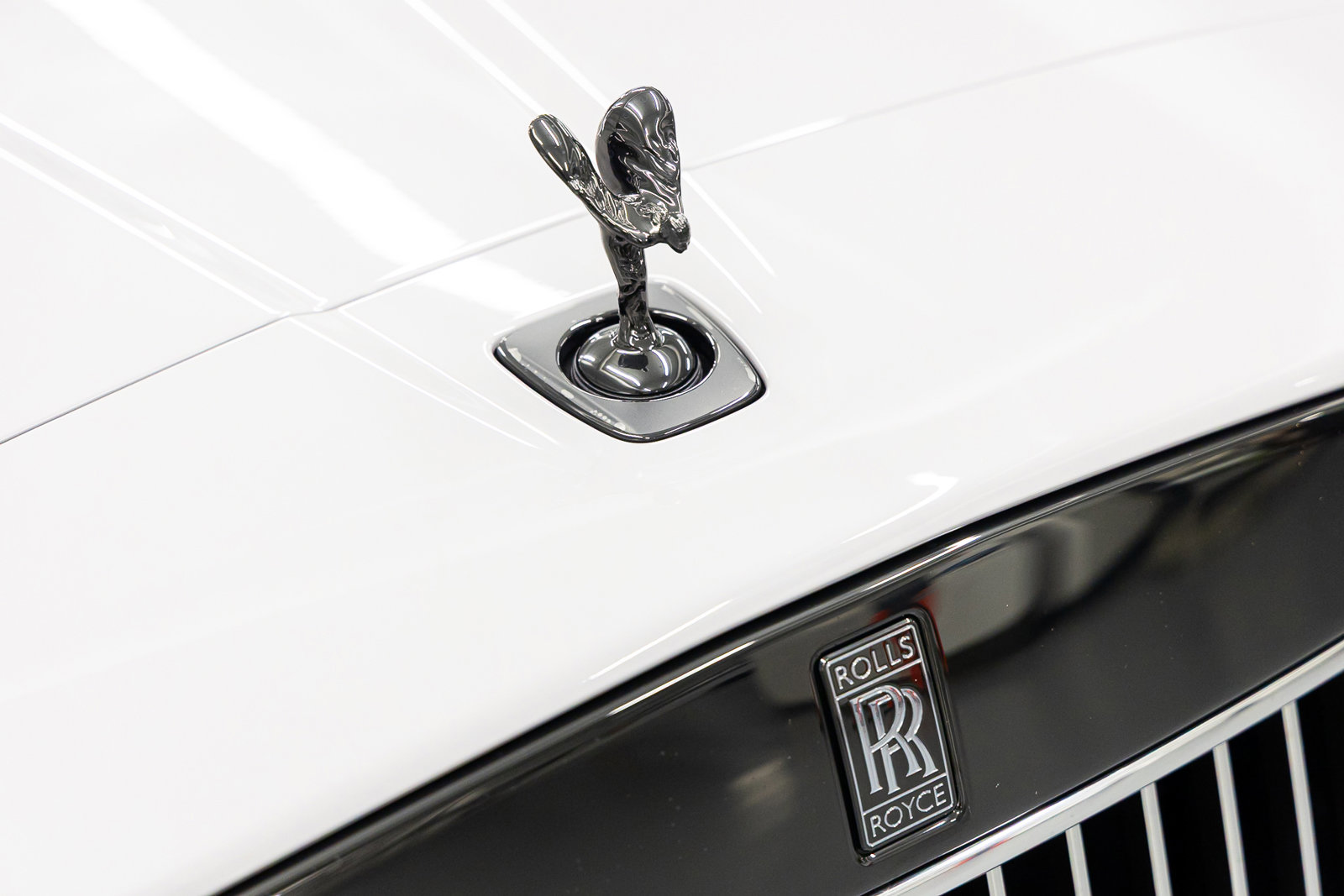 New 2026 Rolls-Royce Cullinan Black Badge image 10