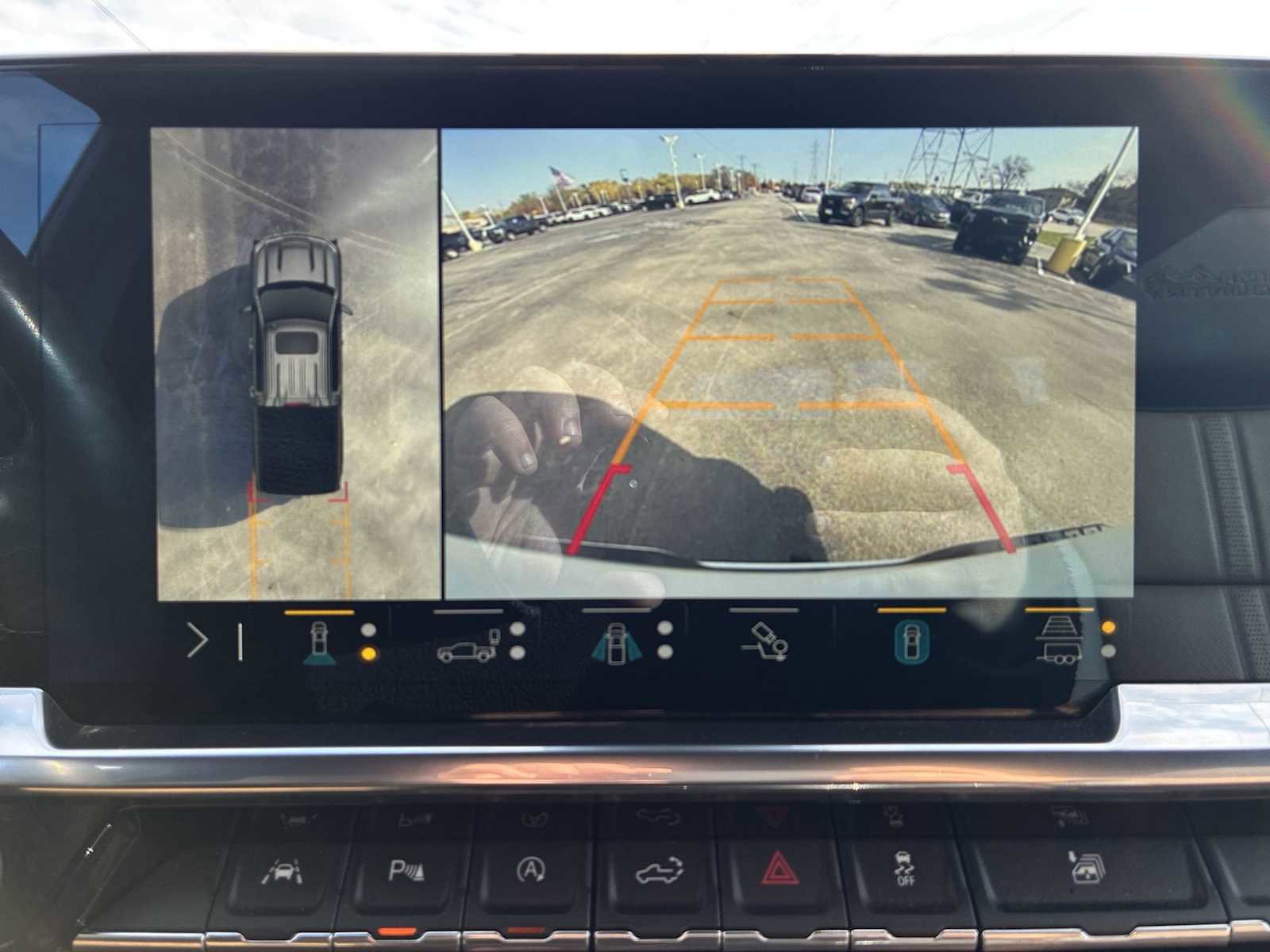 Certified 2023 Chevrolet Silverado 1500 High Country w/ Technology Package image 15