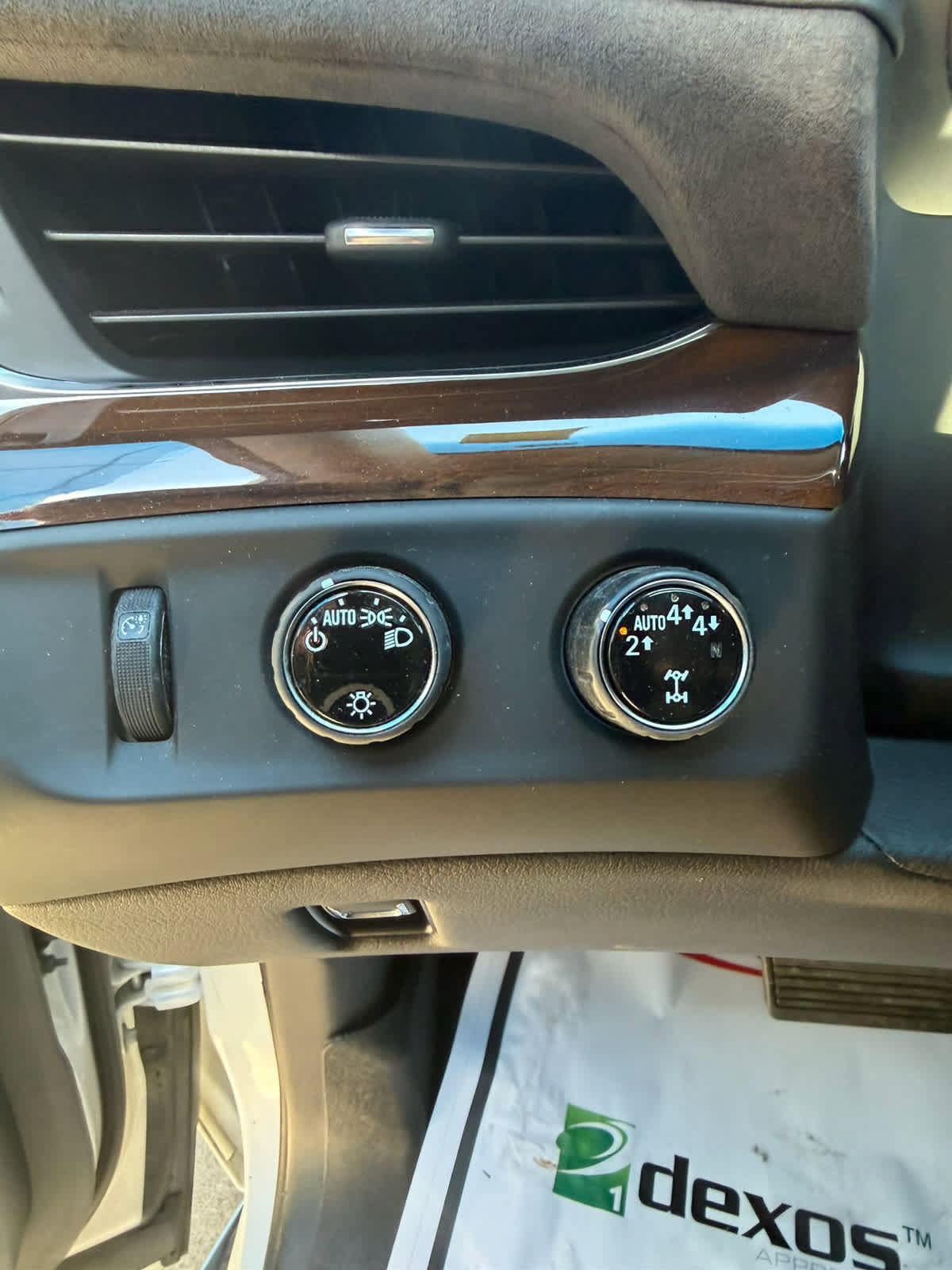 Used 2020 Cadillac Escalade ESV Premium Luxury AWD/4WD image 21