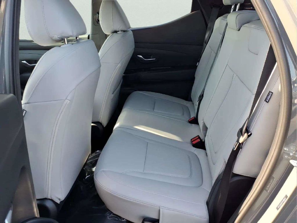 New 2027 Hyundai Santa Cruz SE FWD image 11