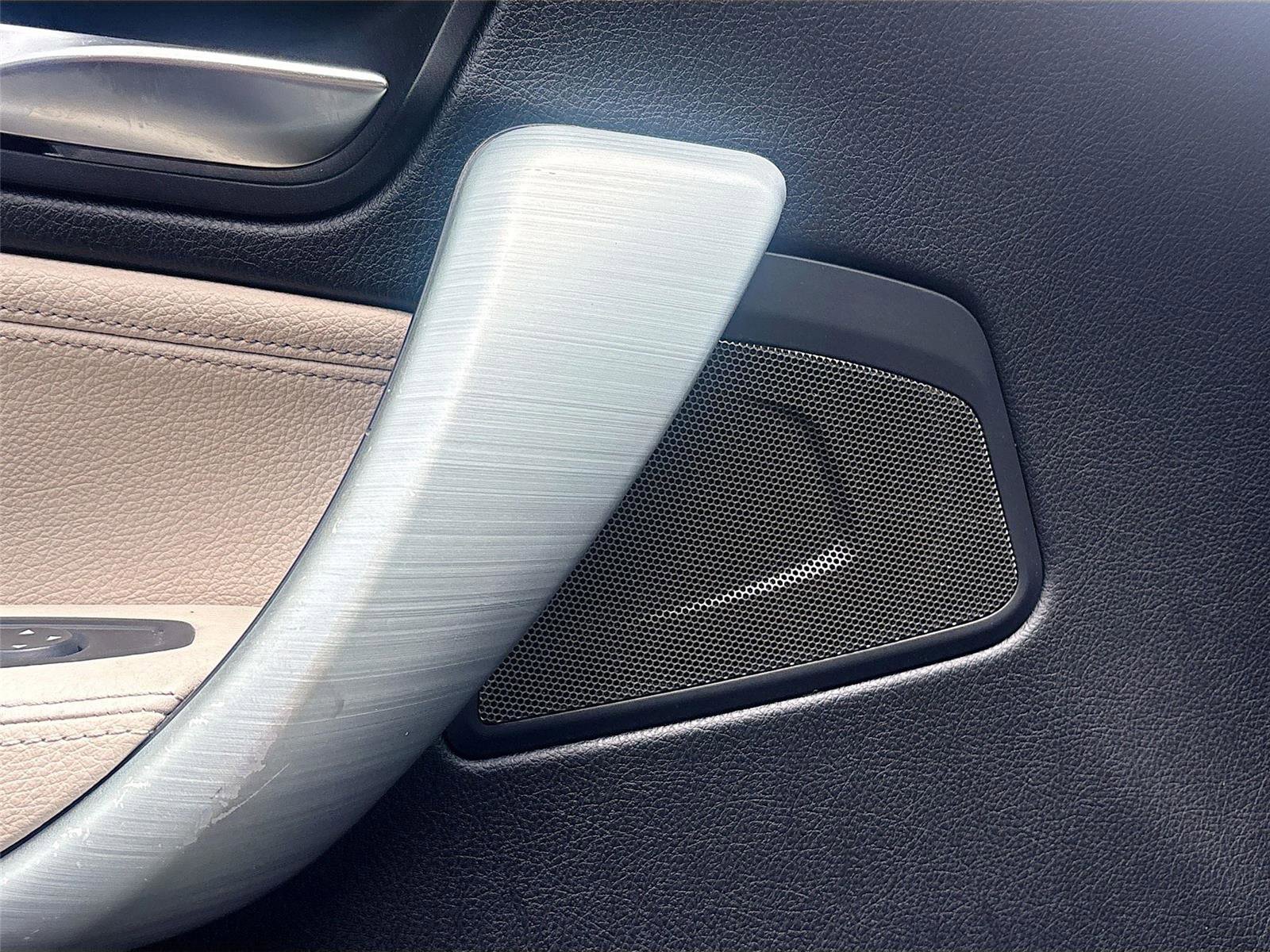 Used 2015 BMW M235i Convertible image 20