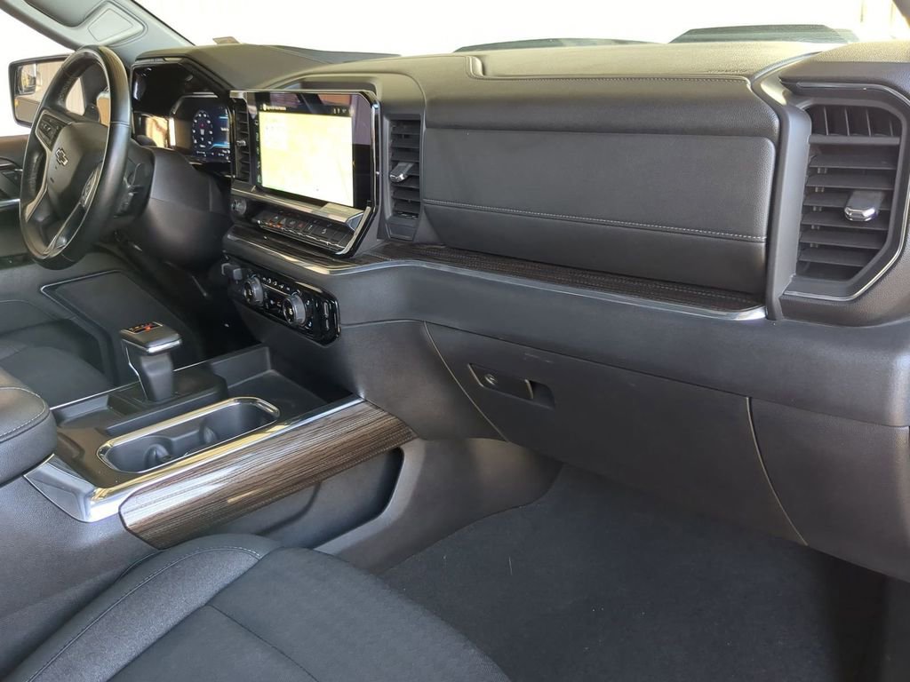 Used 2024 Chevrolet Silverado 1500 LT Trail Boss w/ Protection Package image 21