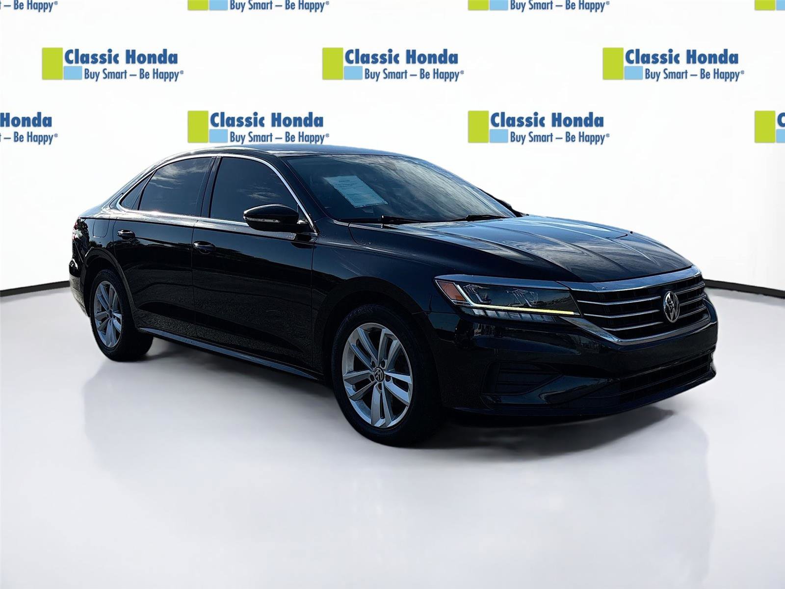 Used 2020 Volkswagen Passat 2.0T SE